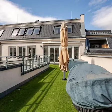 Skyline Luxus Penthouse Im Zentrum! Exklusive Oase Fuer Privat- Und Geschaeftsuebernachtungen- Und Events Appartamento *