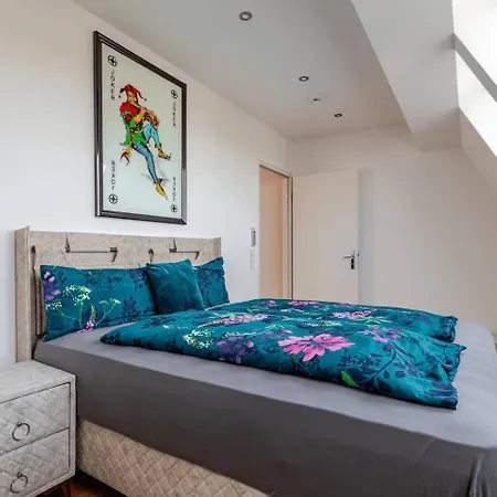 Stylisches Penthouse Mit Dachterrasse Im Zentrum! * Lipsk