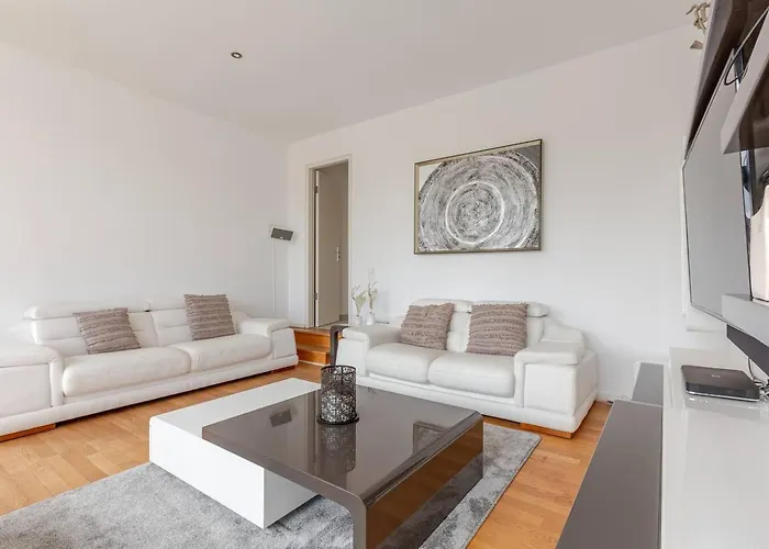 Appartamento Skyline Luxus Penthouse Im Zentrum! Exklusive Oase Fuer Privat- Und Geschaeftsuebernachtungen- Und Events Lipsia