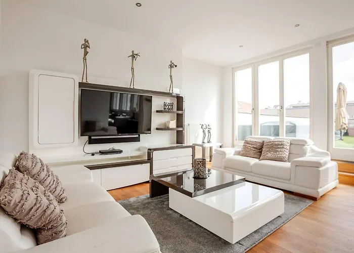Skyline Luxus Penthouse Im Zentrum! Exklusive Oase Fuer Privat- Und Geschaeftsuebernachtungen- Und Events Appartamento *