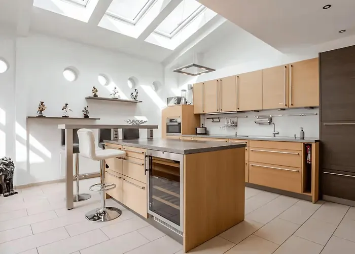 Skyline Luxus Penthouse Im Zentrum! Exklusive Oase Fuer Privat- Und Geschaeftsuebernachtungen- Und Events