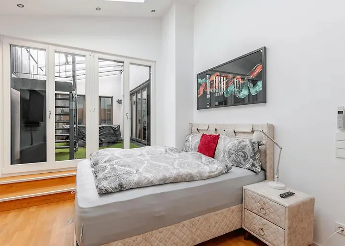 Appartamento Skyline Luxus Penthouse Im Zentrum! Exklusive Oase Fuer Privat- Und Geschaeftsuebernachtungen- Und Events